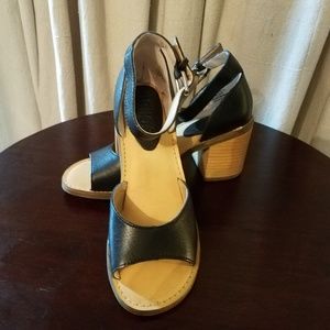 Latigo Black Leather Sandals